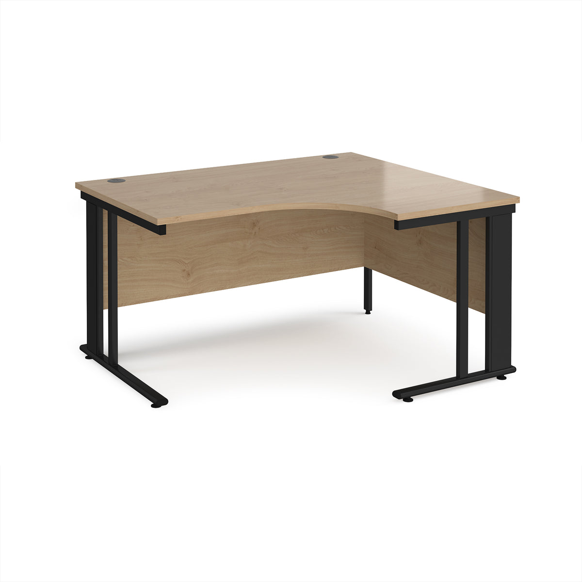 Maestro 25 right hand ergonomic desk 1400mm wide - black cable managed leg frame, Kendal Oak Top - view 1