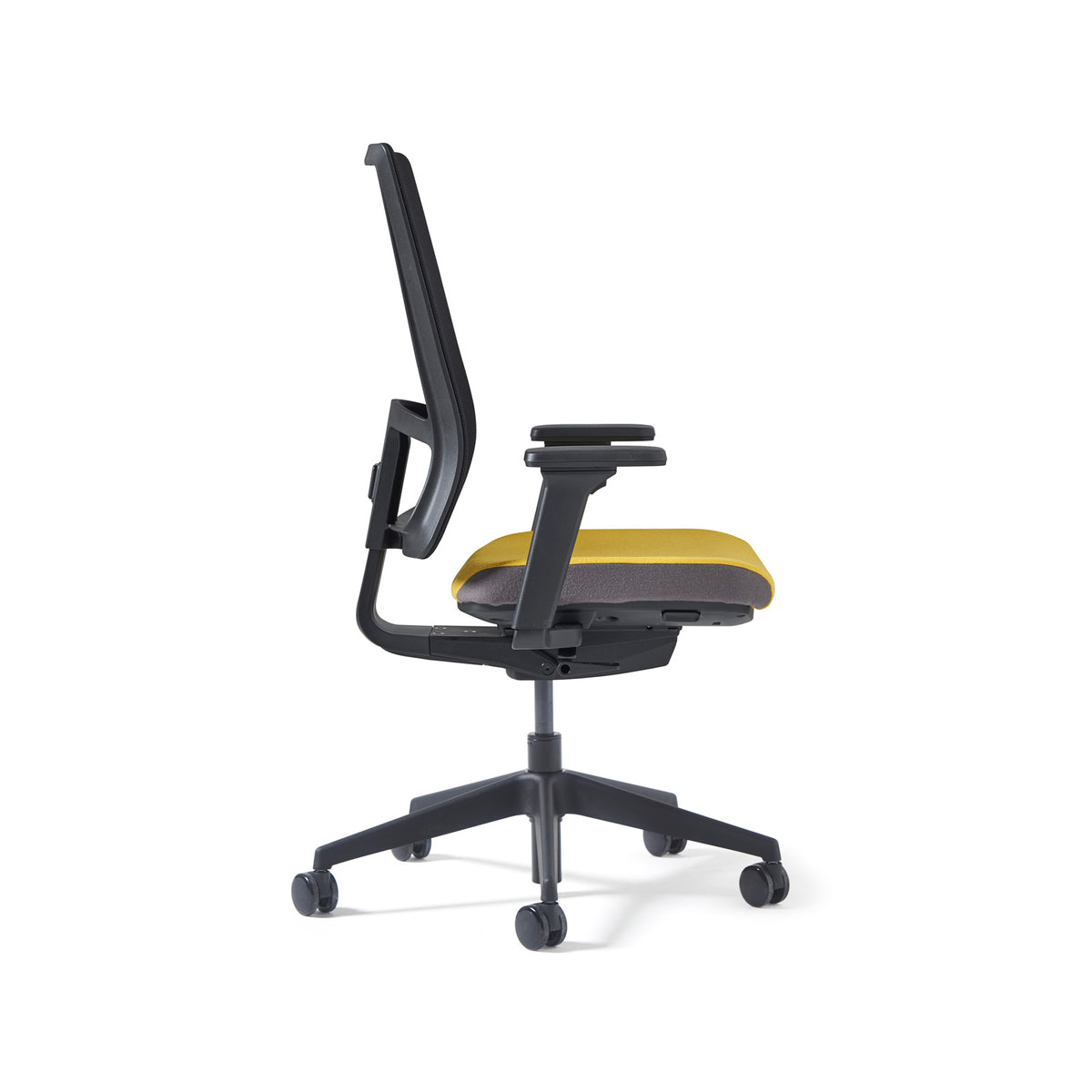Miku mesh task chairs with integrated seat slide, back height adjustment, synchronised mechanism and 4D adjustable arms - made to order - view 4